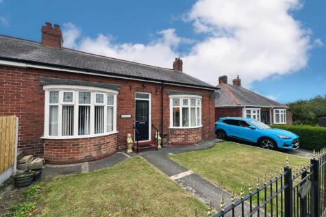 2 bedroom semi-detached bungalow for sale