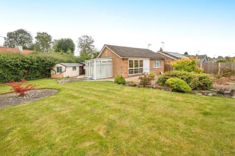 2 bedroom detached bungalow for sale