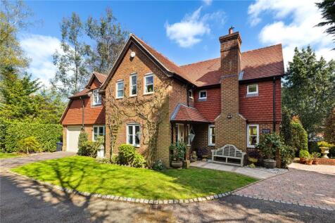 Sandy Lane, Cobham, KT11 4 bed detached house for sale