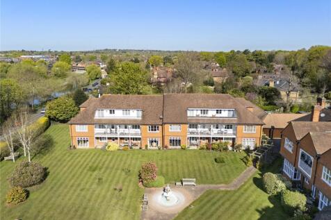 Leigh Corner, Cobham, KT11 2 bed apartment for sale