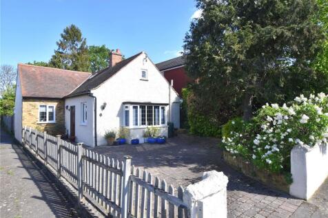 Freelands Road, Cobham, KT11 3 bed bungalow for sale
