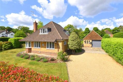 Woodstock, West Clandon, GU4 3 bed detached house for sale