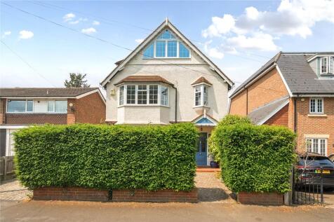 Queens Drive, Thames Ditton, KT7 5 bed detached house for sale