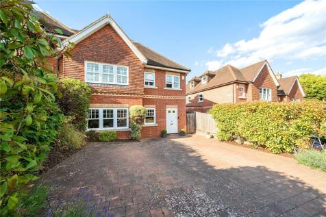 4 bedroom semi-detached house for sale