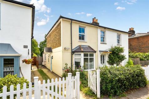 Weston Green, Thames Ditton, KT7 2 bed semi