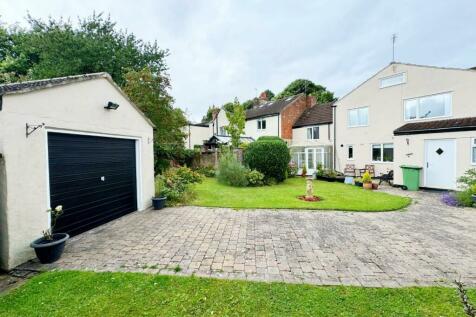 4 bedroom terraced house for sale