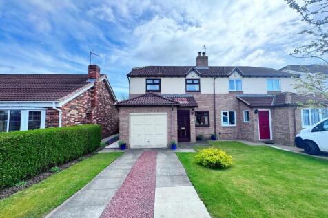 St. Catherine Close, Fishburn... 3 bed semi