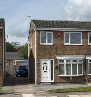2 bedroom semi-detached house for sale