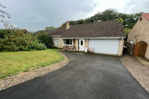 2 bedroom detached bungalow for sale