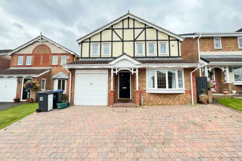 4 bedroom detached house for sale