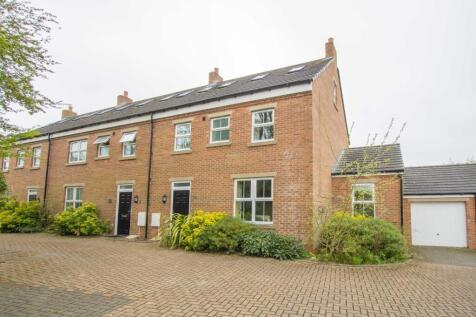 4 bedroom town house for sale