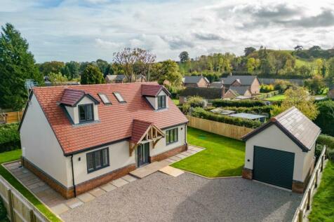 4 bedroom detached bungalow for sale