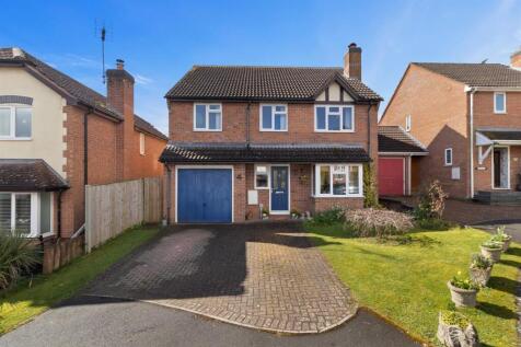 4 Willow Close, Bromyard... 4 bed detached house for sale