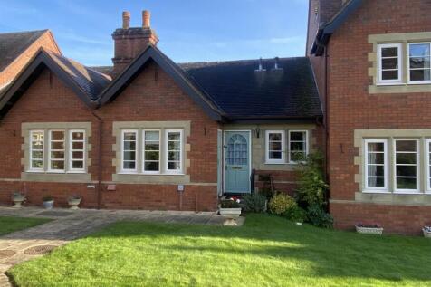 Pyndar Court, Newland, Malvern, WR13 5AX 2 bed retirement property for sale