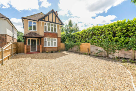 London Road, Guildford, GU4 4 bed detached house for sale