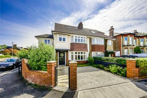 5 bedroom semi-detached house for sale