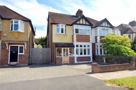 4 bedroom semi-detached house for sale