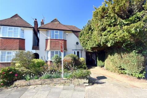 Greenlaw Gardens, New Malden, KT3 4 bed link detached house for sale