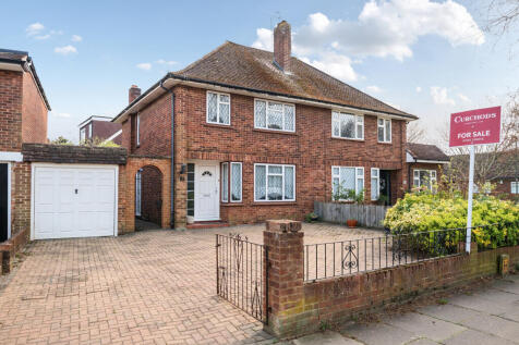 3 bedroom semi-detached house for sale