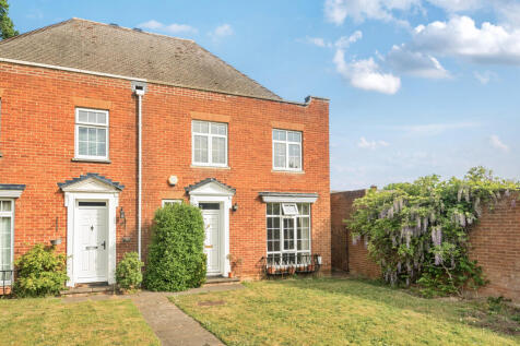 3 bedroom end of terrace house for sale