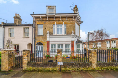 Church Road, Teddington, TW11 6 bed end of terrace house for sale