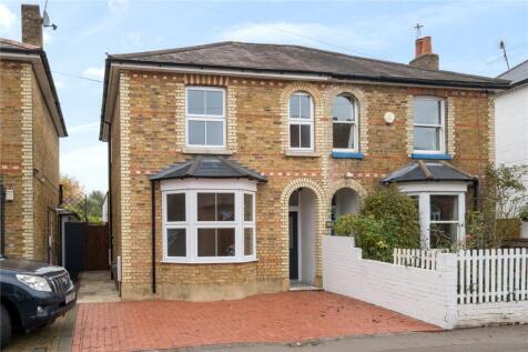 4 bedroom semi-detached house for sale