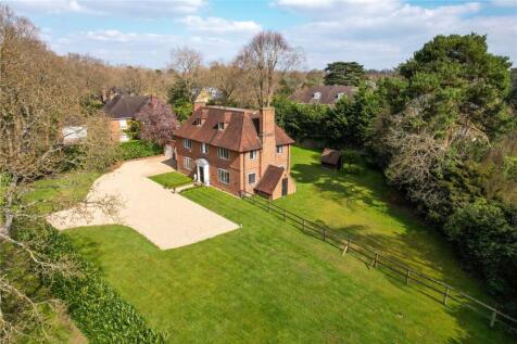 Eriswell Road, Burwood Park, KT12 6 bed detached house for sale