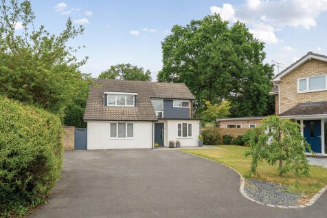 Gorselands Close, West Byfleet, KT14 4 bed detached house for sale