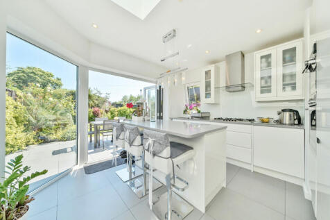 Weyside, Thames Street, Weybridge, KT13 4 bed terraced house for sale