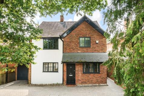 Chaucer Avenue, Weybridge, KT13 4 bed detached house for sale