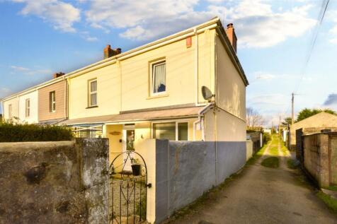 2 bedroom semi-detached house for sale