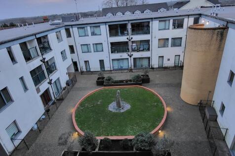 Lord Street, Watford, WD17 2 bed flat for sale