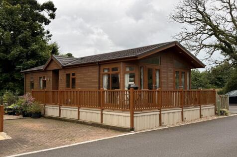 2 bedroom detached house for sale