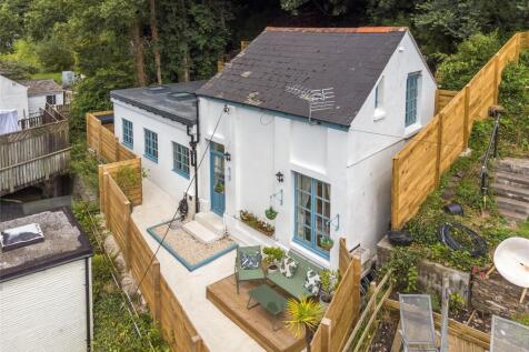 2 bedroom detached house for sale