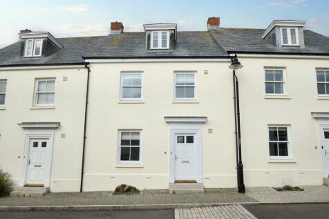 4 bedroom terraced house for sale