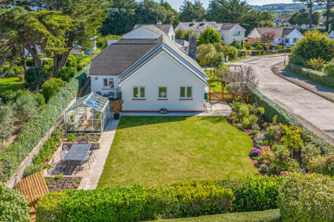 3 bedroom bungalow for sale