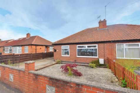 2 bedroom semi-detached bungalow for sale