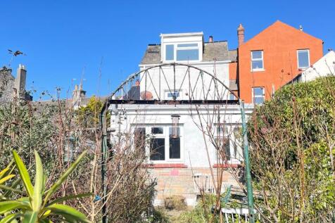 Straits, Portland 2 bed terraced house for sale