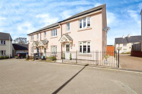 3 bedroom end of terrace house for sale