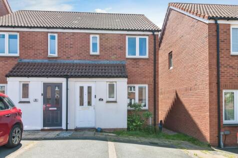 2 bedroom semi-detached house for sale