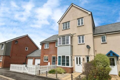 4 bedroom town house for sale