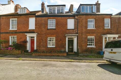 4 bedroom terraced house for sale