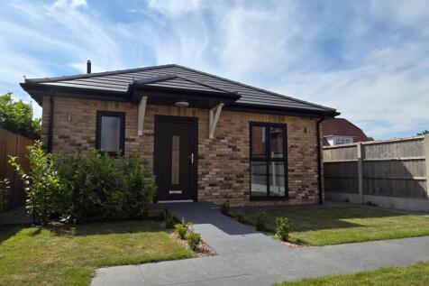 2 bedroom bungalow for sale
