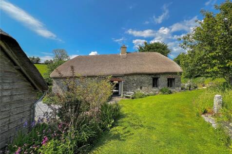 2 bedroom detached house for sale