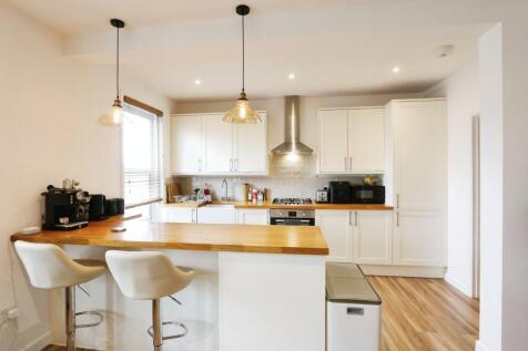 2 bedroom property for sale