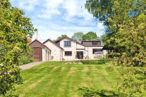6 bedroom bungalow for sale
