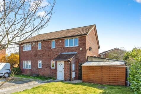 1 bedroom semi-detached house for sale