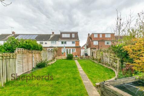 Winterscroft Road, Hoddesdon EN11 4 bed end of terrace house for sale