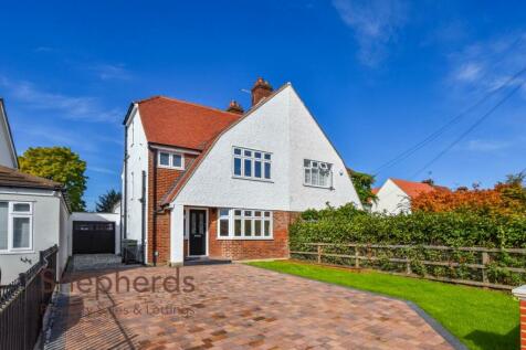 4 bedroom semi-detached house for sale