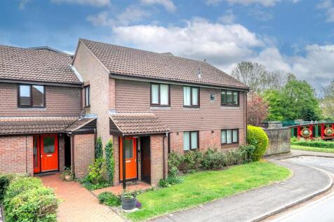 Broadwater, Berkhamsted HP4 2 bed flat for sale
